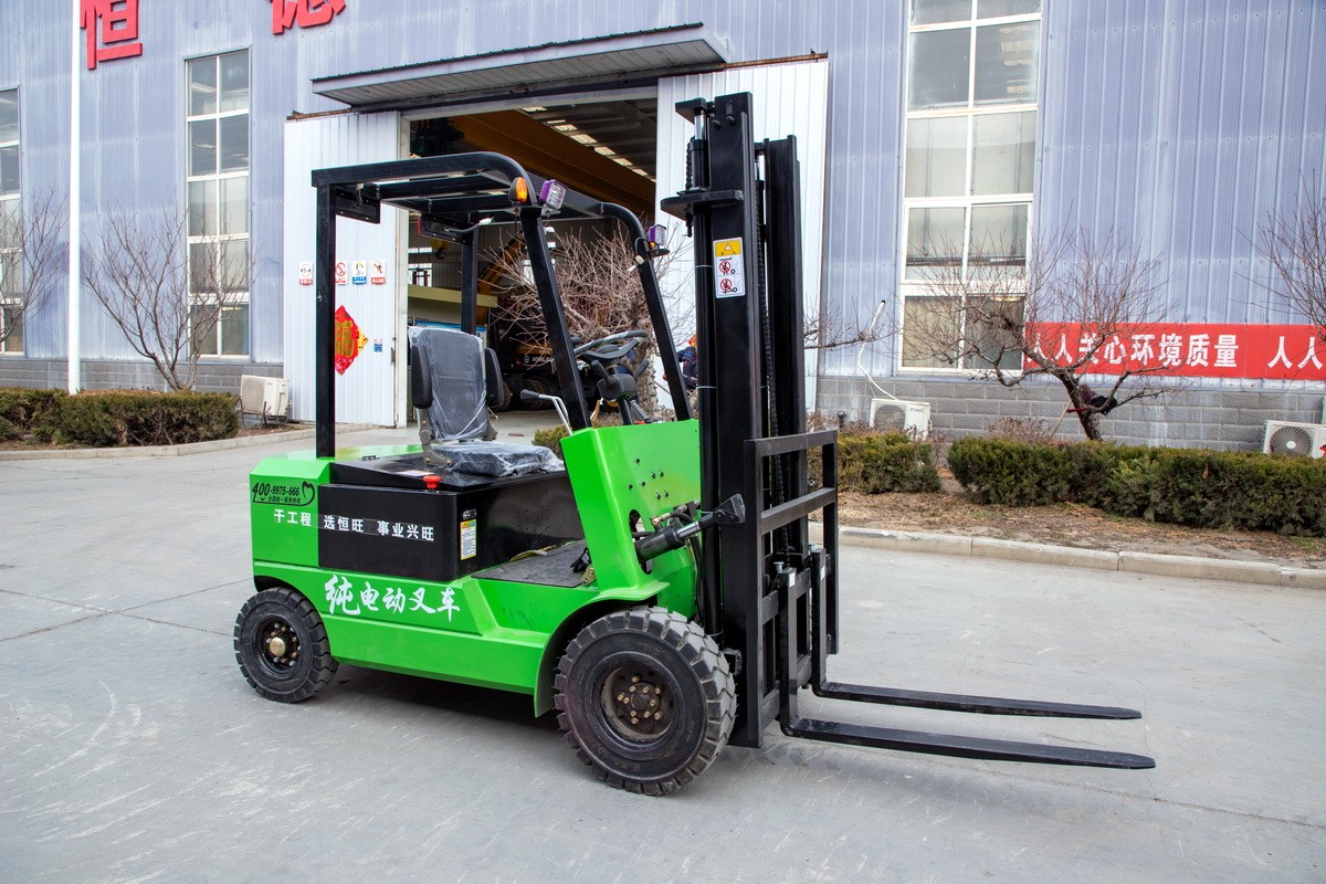 HWC-1.5T電動(dòng)叉車(chē)