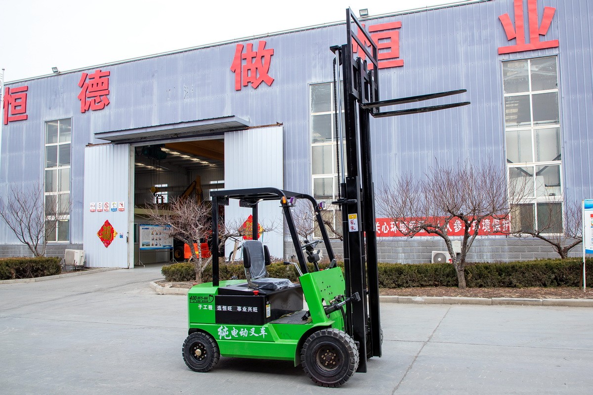 HWC-1.5T電動(dòng)叉車(chē)
